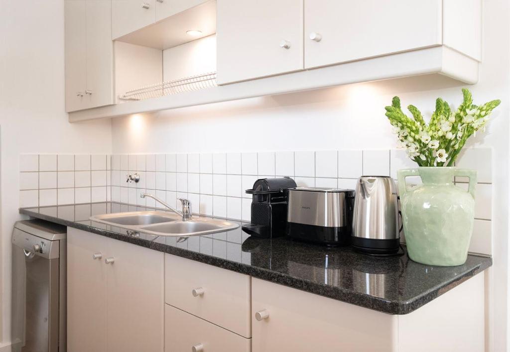 Middedorp Apartment